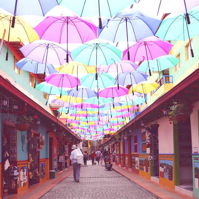 Beach Club Day Pass – Guatapé